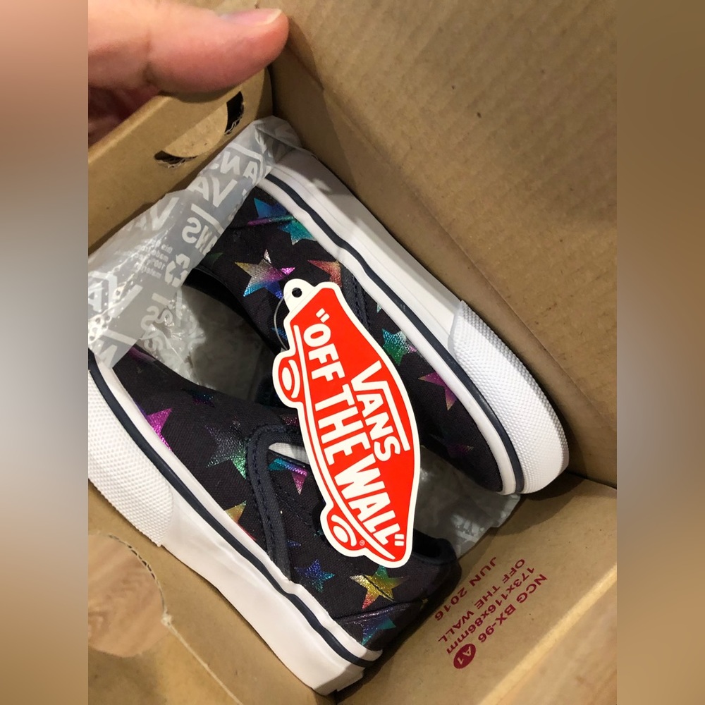 New Slip-on Toddler Vans - Picture 3 of 4